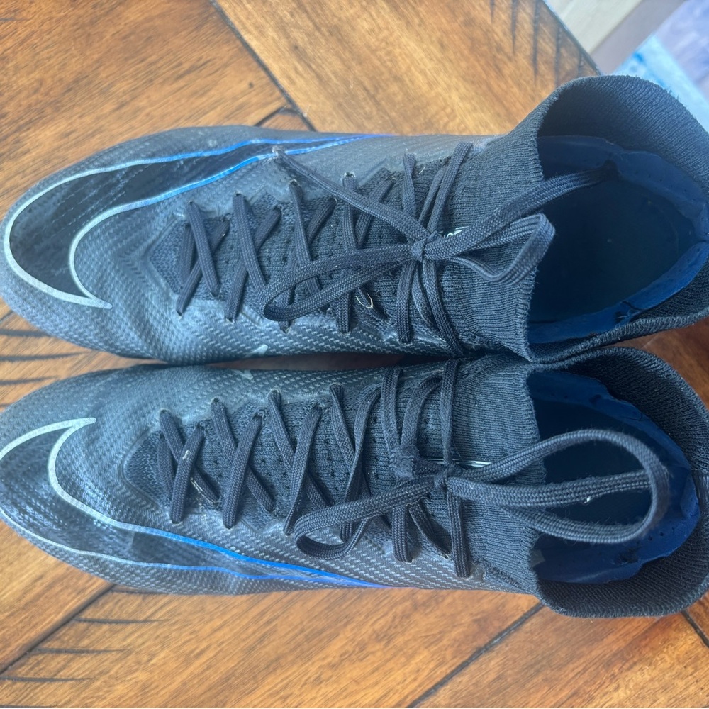 Nike Black and Blue Athletic Shoes